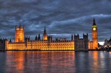 Houses-of-Parliament.width-358 (1).jpg